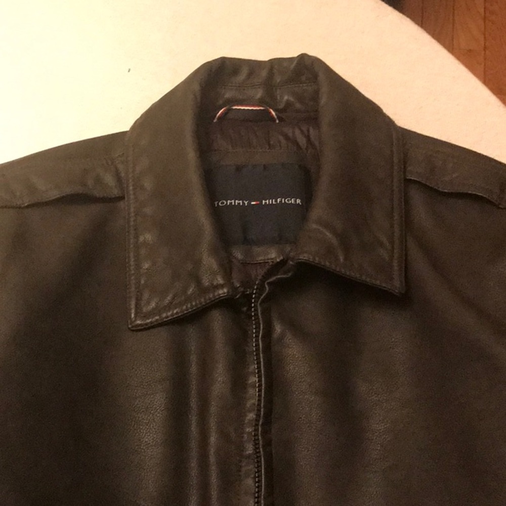 Tommy Hilfiger brown leather jacket size small